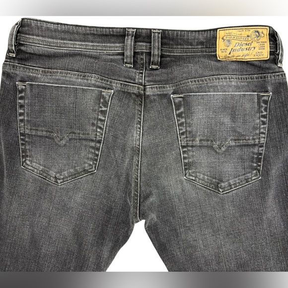 Diesel- Viker‎ Jeans- Wash ORUS3- Regular Straight- 34x30- Like new Condition!! - Picture 4 of 5